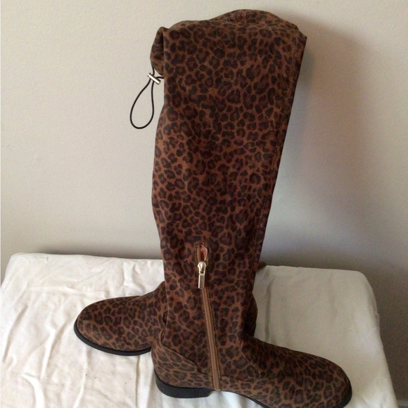 Just Fab woman’s over the knee boot. Leopard print. Size 8.5. - Picture 3 of 5